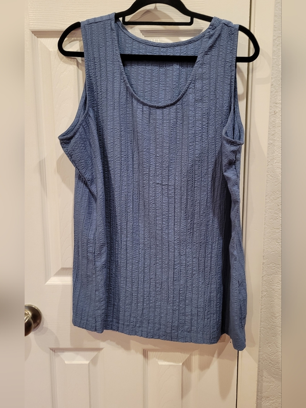 Sleeveless Ribbed Tank Top in Dusty Blue